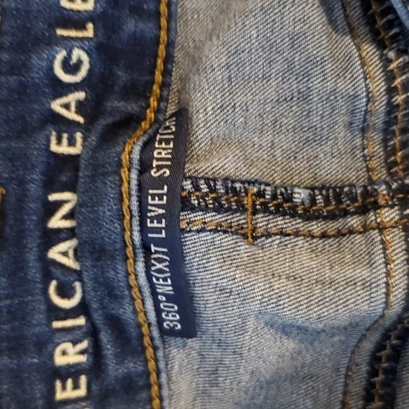 AMERICAN Eagle dark wash 360 next level stretch high rise jeggings - Picture 6 of 8
